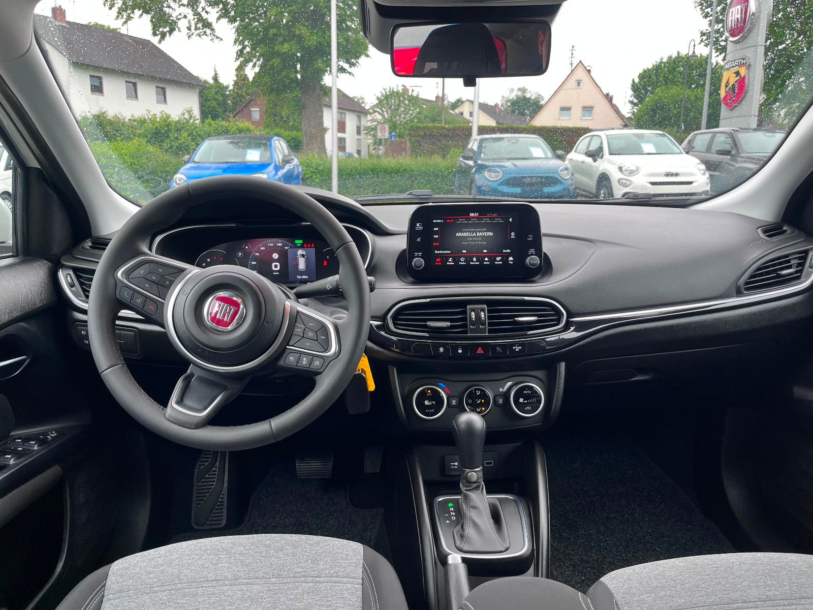 Fahrzeugabbildung Fiat Tipo Cross