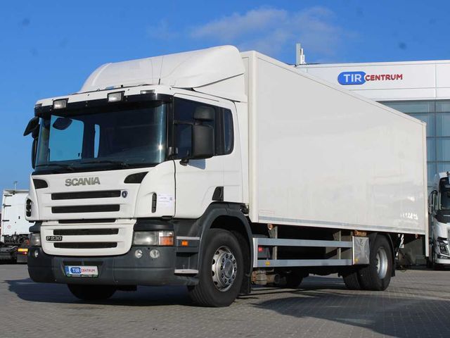 Scania P230 DB 4X2, EURO 4, TAIL LIFT, PNEU 80%