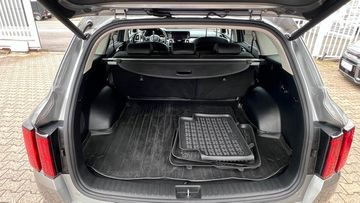 KIA Sorento - 9