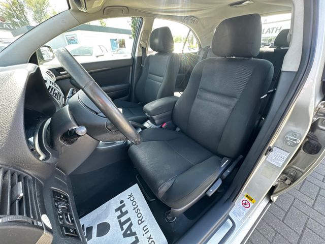 Toyota Avensis  1.8 Sol Liftback