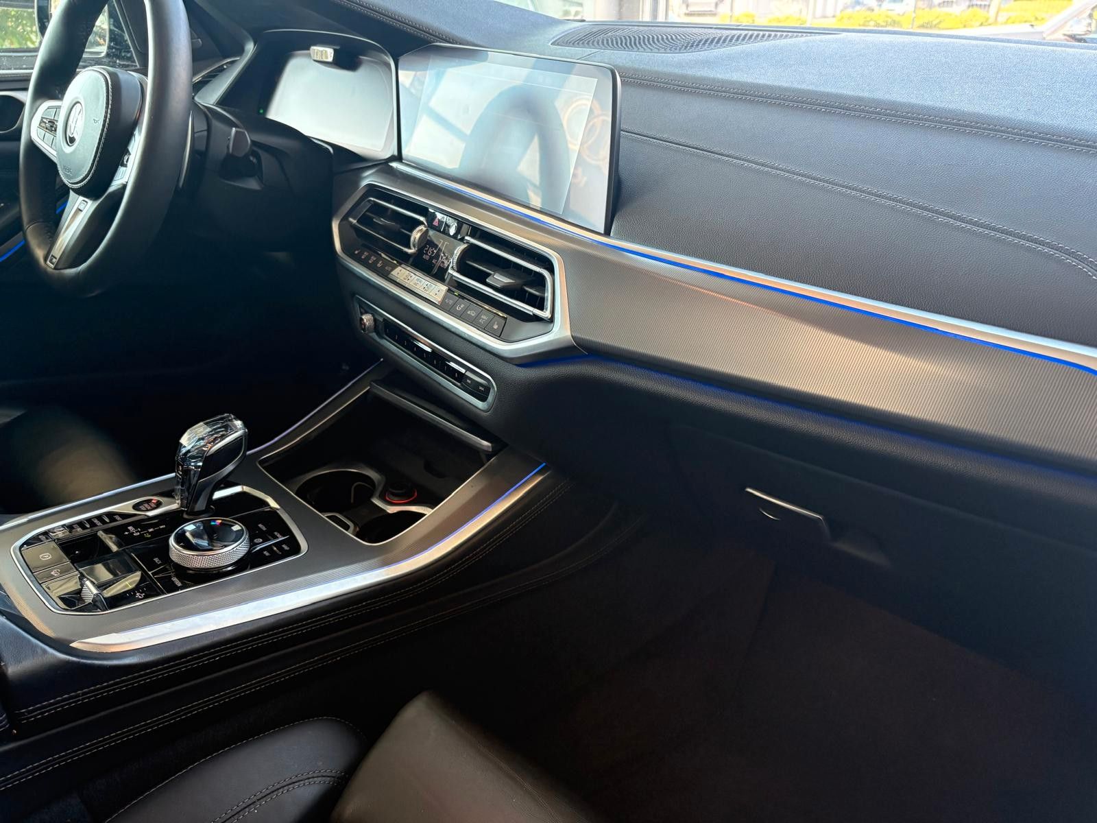 Fahrzeugabbildung BMW X5 xDrive 40 i M Sport,luft,pano,hud,soft close,