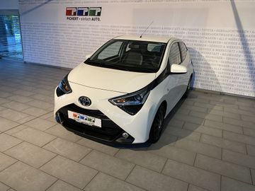 Toyota Aygo (X)Aygo x-play club