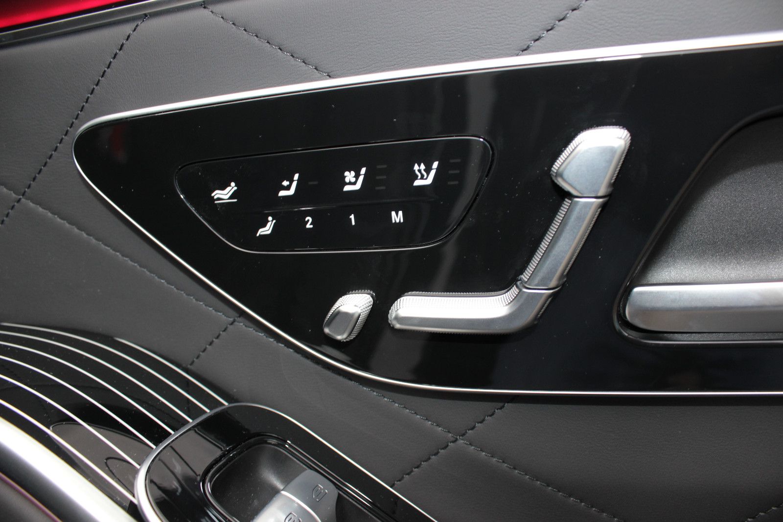 Fahrzeugabbildung Mercedes-Benz S 580 S Limousine 4Matic L