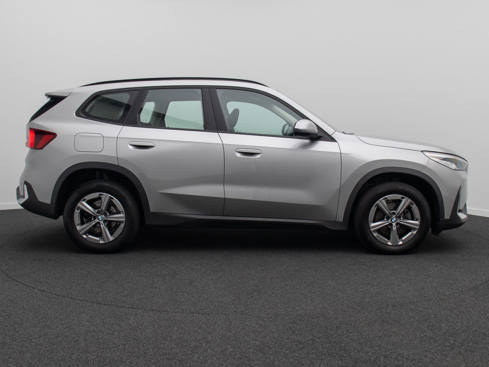 Fahrzeugabbildung BMW X1 sD18d DAB Kamera GeschwindigReg LED Widscreen
