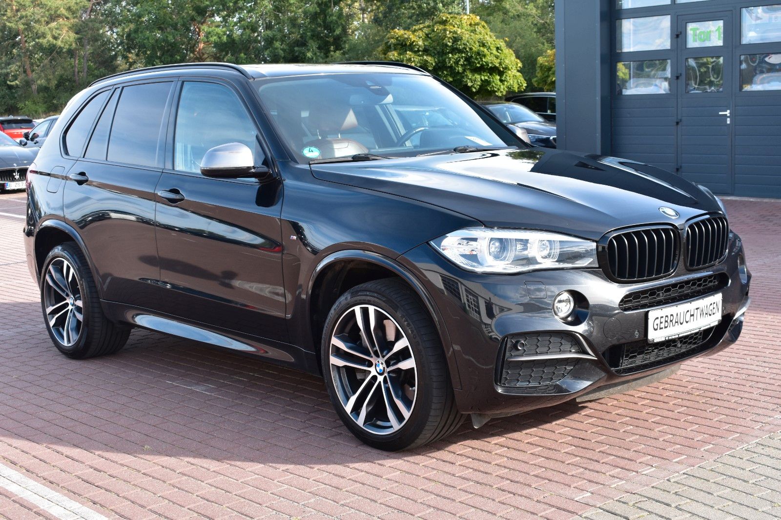 Fahrzeugabbildung BMW X5 M50d*RFK*XENON*PANO*H&K*NAVI*Serv NEU