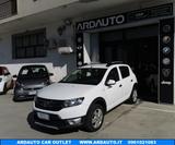 Dacia Sandero Stepway 1.5 dci Prestige 90 cv - Dacia Sandero mit Diesel-Antrieb: Geländewagen, Stepway