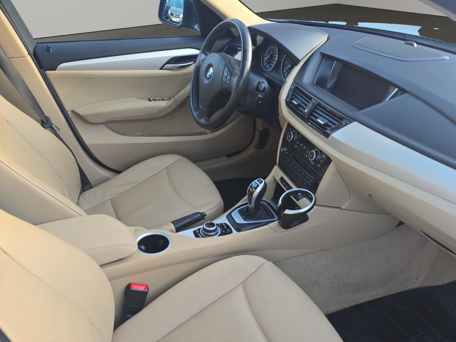 Fahrzeugabbildung BMW X1 25 d xDrive Automatik Leder Klima Navi PDC