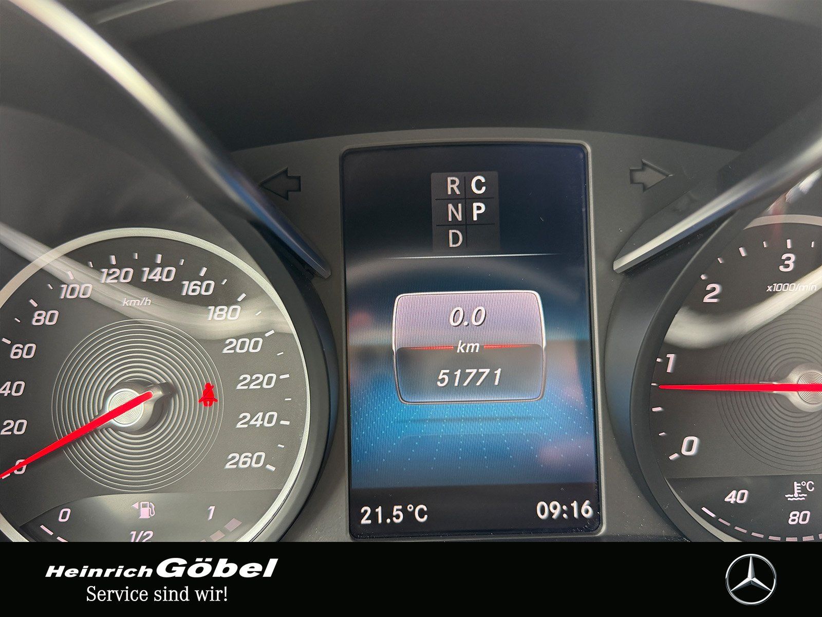Fahrzeugabbildung Mercedes-Benz V 300 d Avantgarde Edition2020 4MA extralang