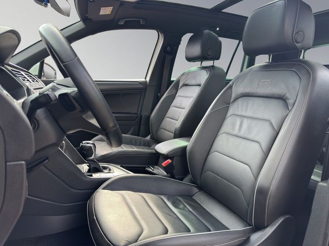 Tiguan 2.0 TDI R-Line DSG ACC FACEL. LED PANO