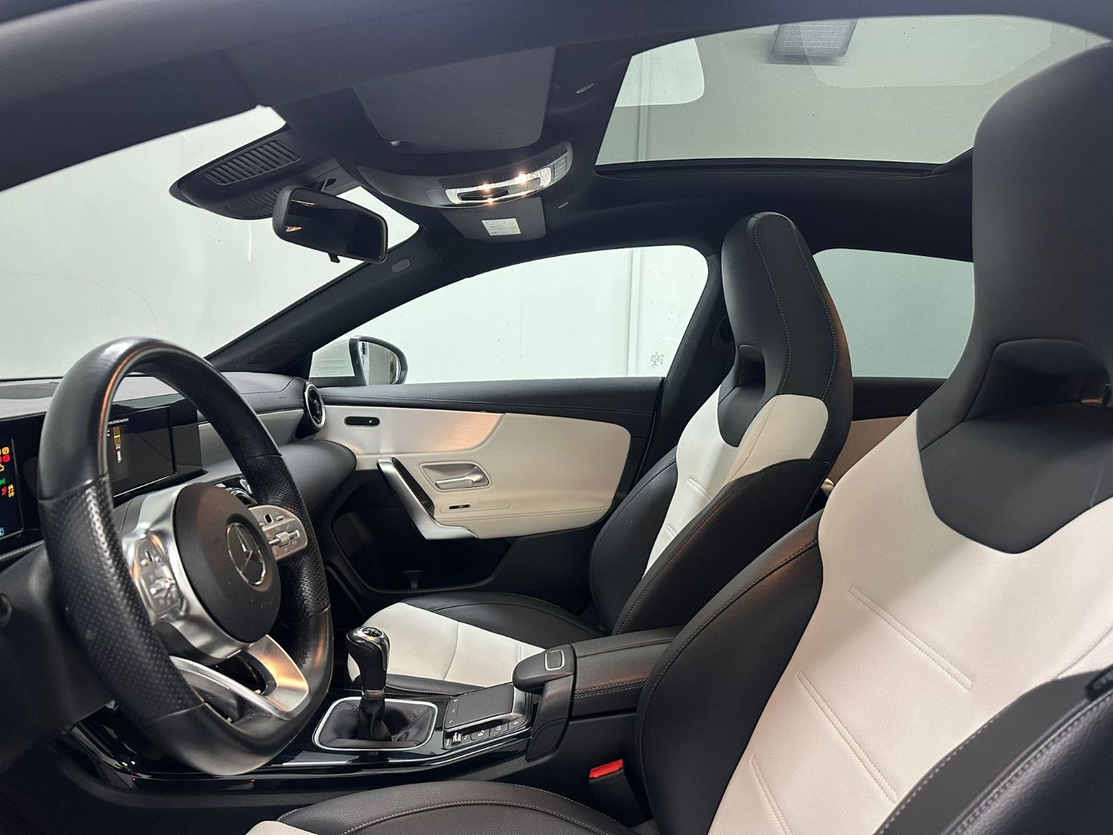 Fahrzeugabbildung Mercedes-Benz CLA 200 SB *AMG-LINE*NAVI*PANORAMA*SH*