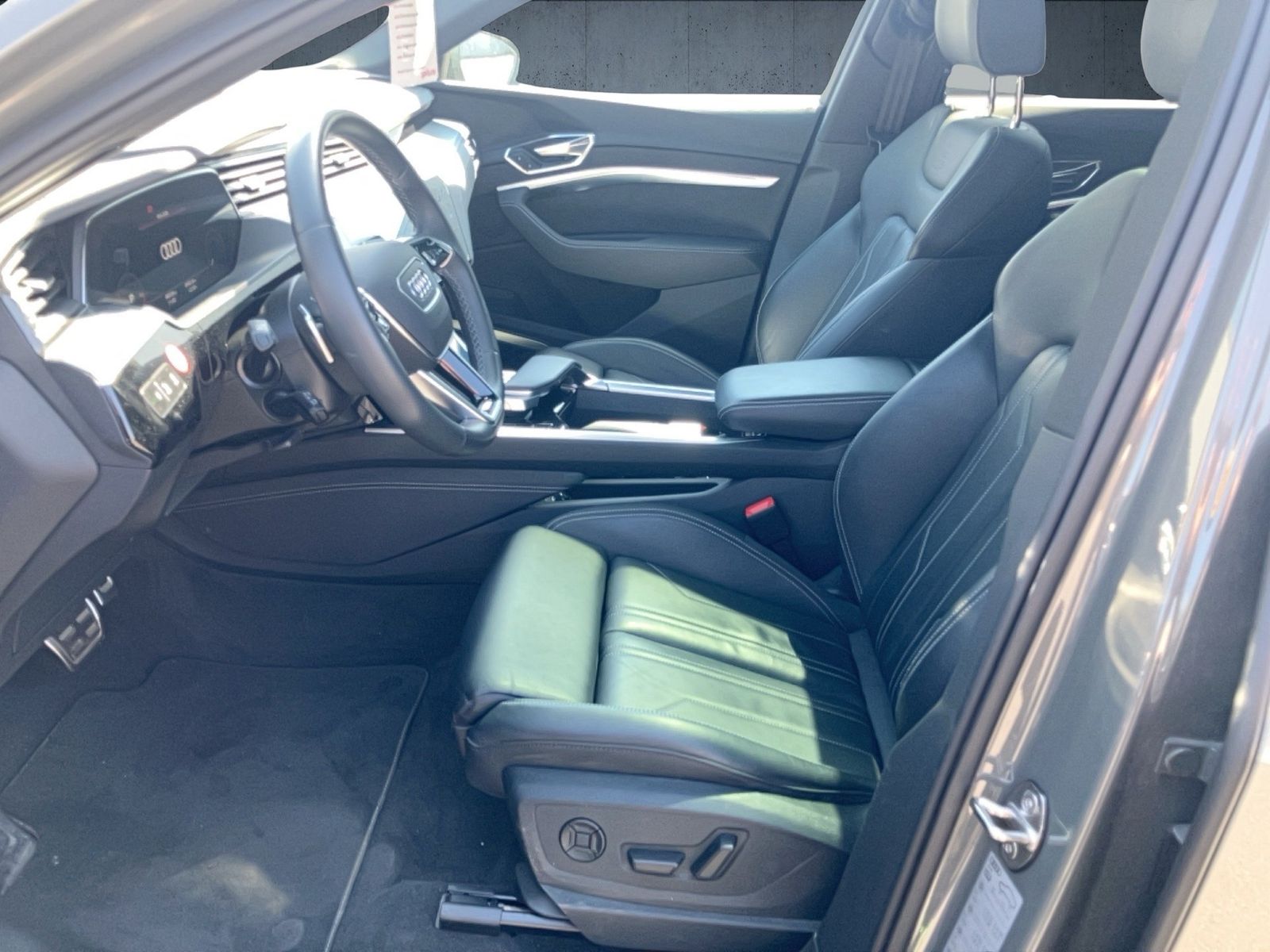 Audi Q8 e-tron - Bild 10