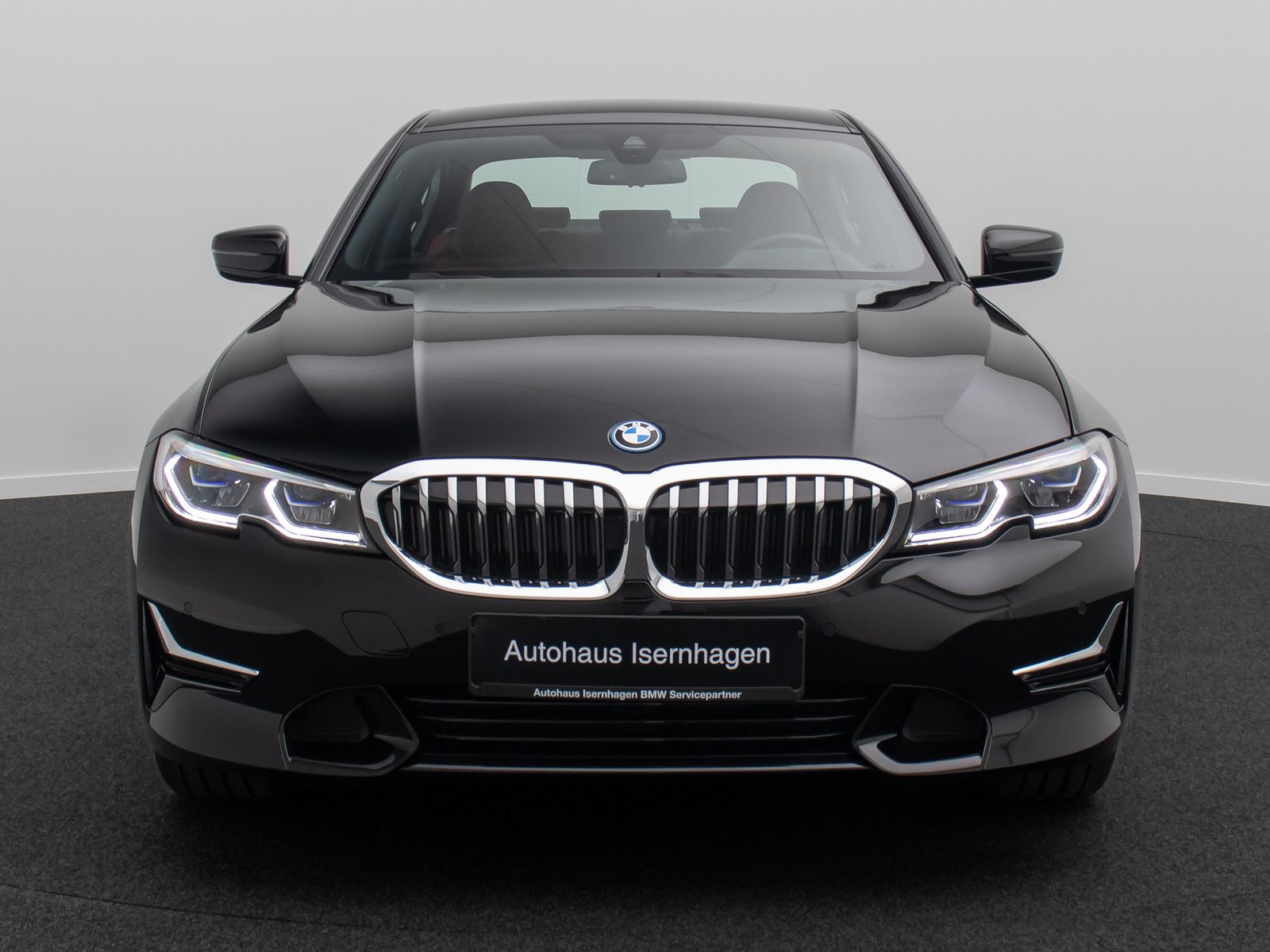 Fahrzeugabbildung BMW 330e LuxuryLine Kamera Laser HUD DAB HiFi Komfor