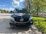 Mercedes-Benz EQV 300  - Mercedes-Benz EQV: Schwarz