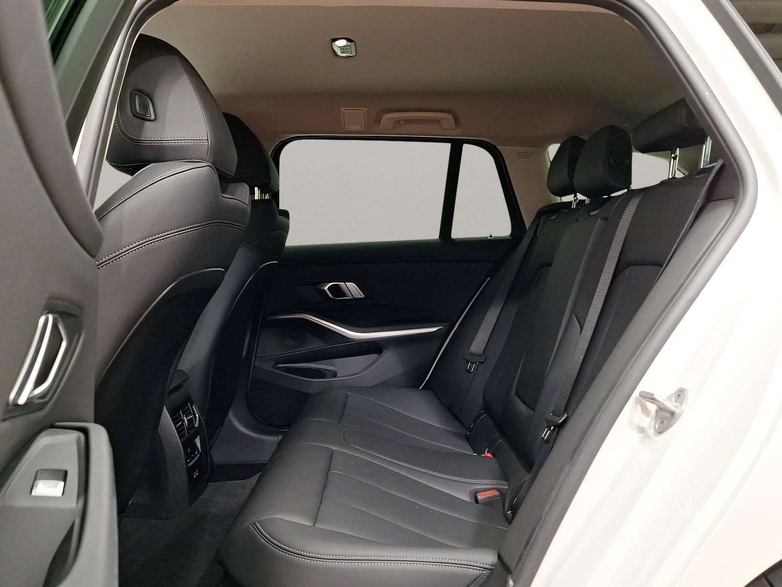 BMW 318i Touring LiveCockpitProf Kamera Driv.Assist