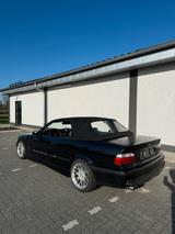 BMW Bmw 328i E36 Cabrio SHZ/Klima/NeuLack/BBS ... - BMW 328 mit Benzin-Antrieb: Cabrio, 328i E36