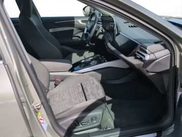 Audi A6 - 4