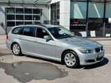 BMW 320i Touring Garantie* Xenon* Steuerkette Neu* - BMW 320 aus 2009: Kombi