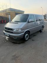 Volkswagen VW T4 caravella 2,5 TDI mit 111Kw - scheckheftgepflegte VW T1