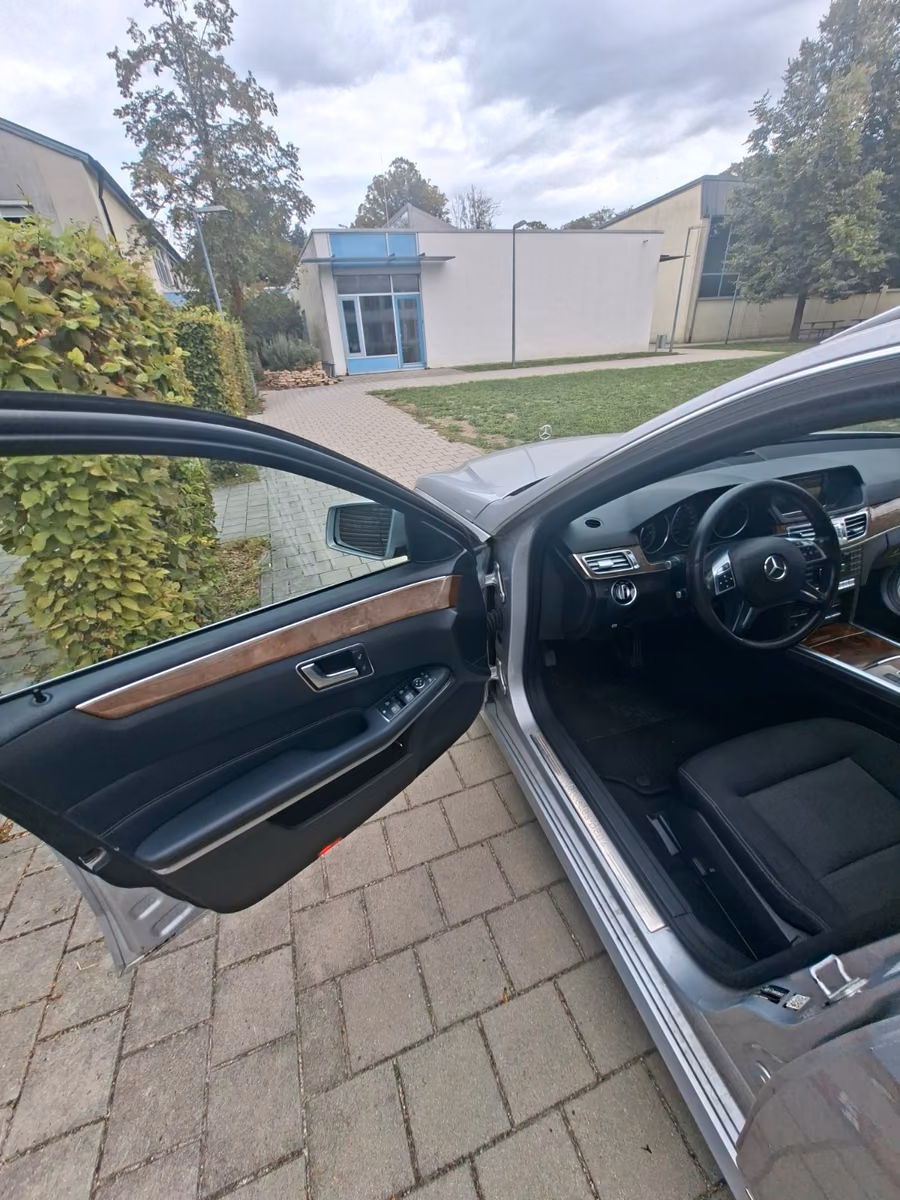 Mercedes-Benz E 220 d T-Model 9G Tronic