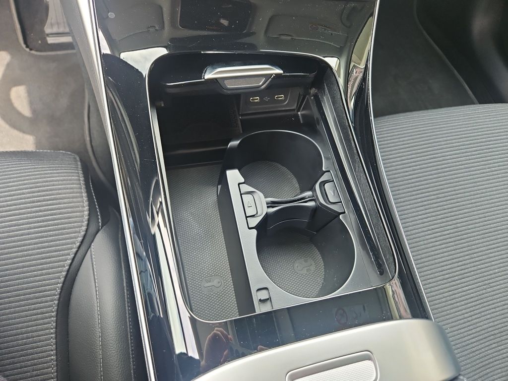 Fahrzeugabbildung Mercedes-Benz C 200 Avantg. ACC LED Navi Winterpaket 360° DAB