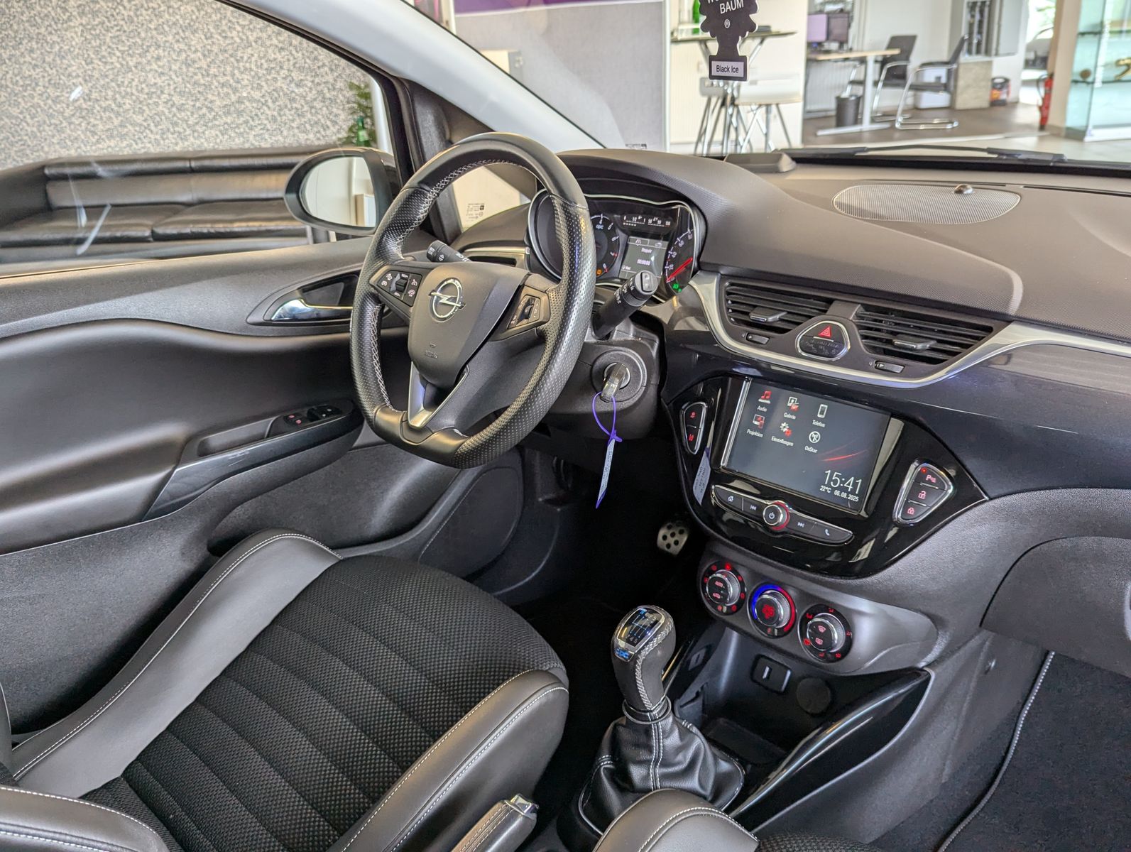 OPEL Corsa 1.6OPC-Turbo DAB Bi-Xenon Kamera 17" - Image 11