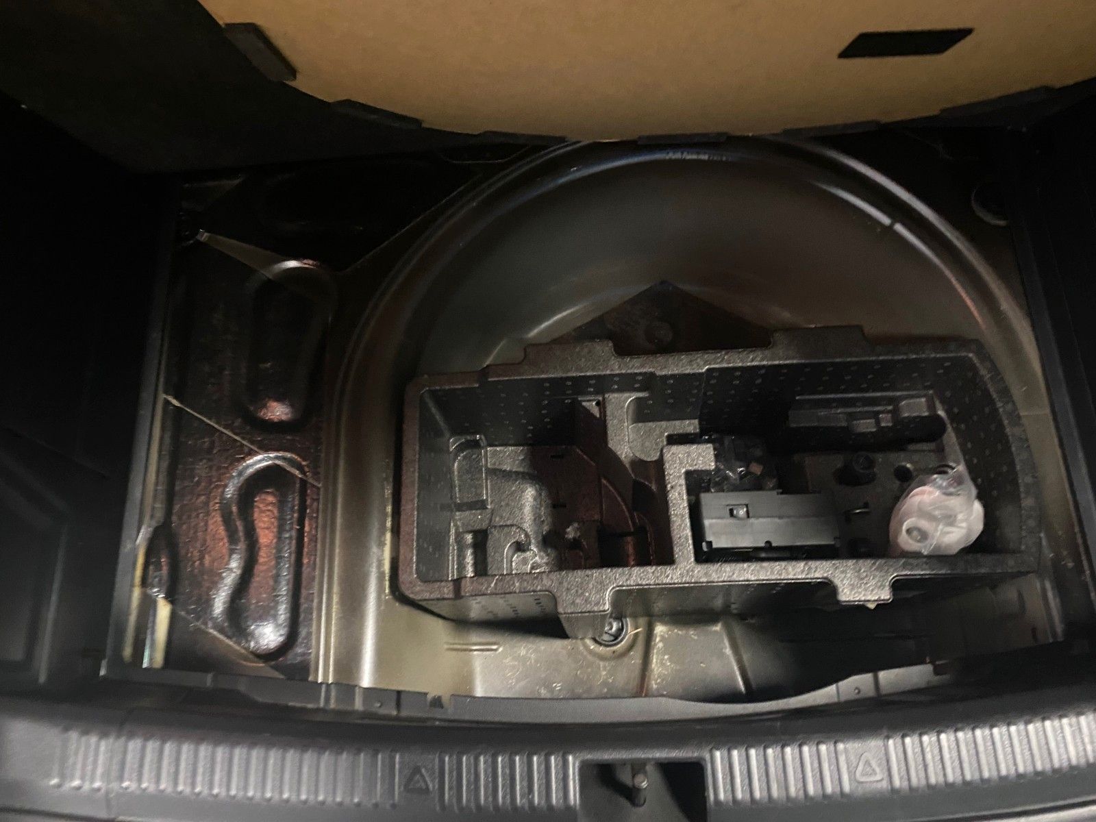 Fahrzeugabbildung SKODA Fabia 1.0 TSI DSG STYLE+Kamera+Mirror Link+ALU+