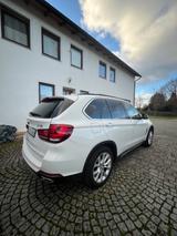BMW X5 xDrive30d - Weiß - 7 Sitzer - Pano  - BMW X5: Sitze