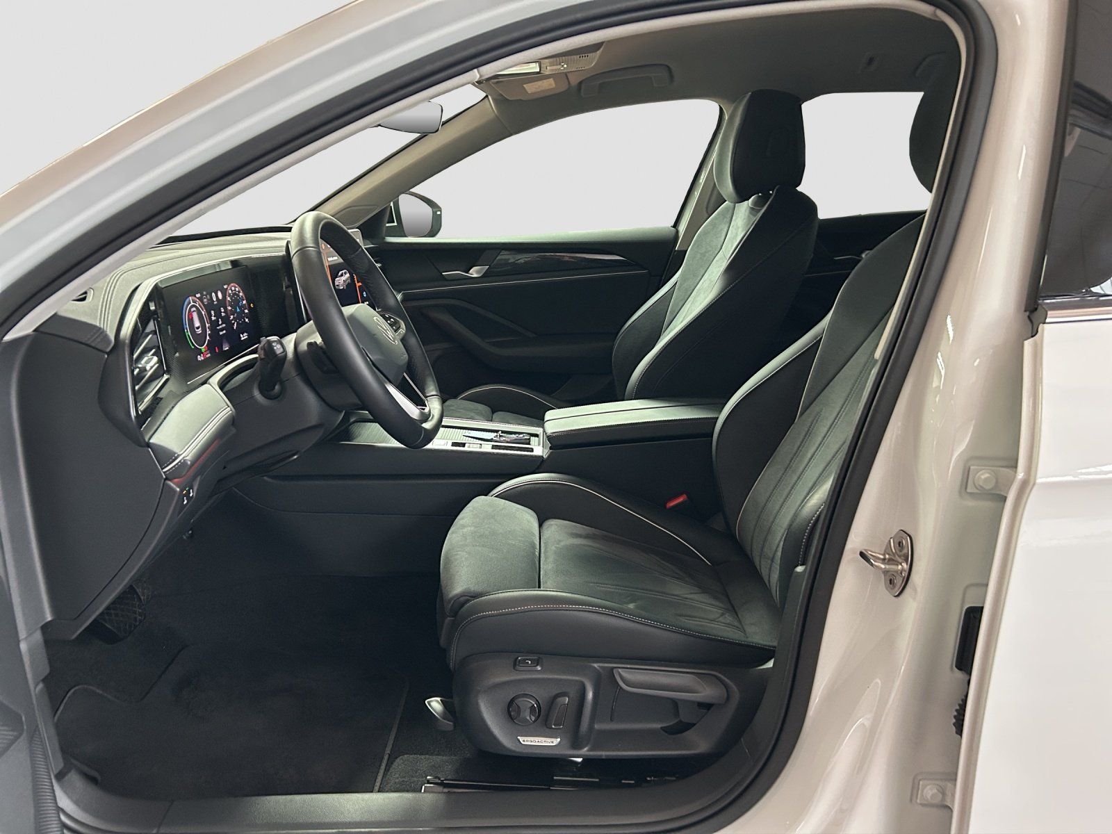 Volkswagen Passat Variant - Bild 13