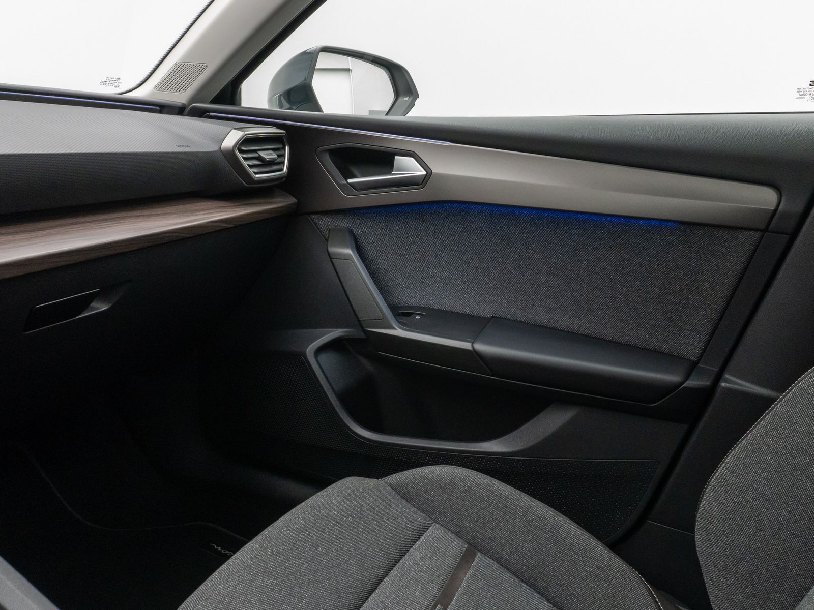 Fahrzeugabbildung SEAT Leon Sportstourer Xcellence Kamera LED 8fach ACC