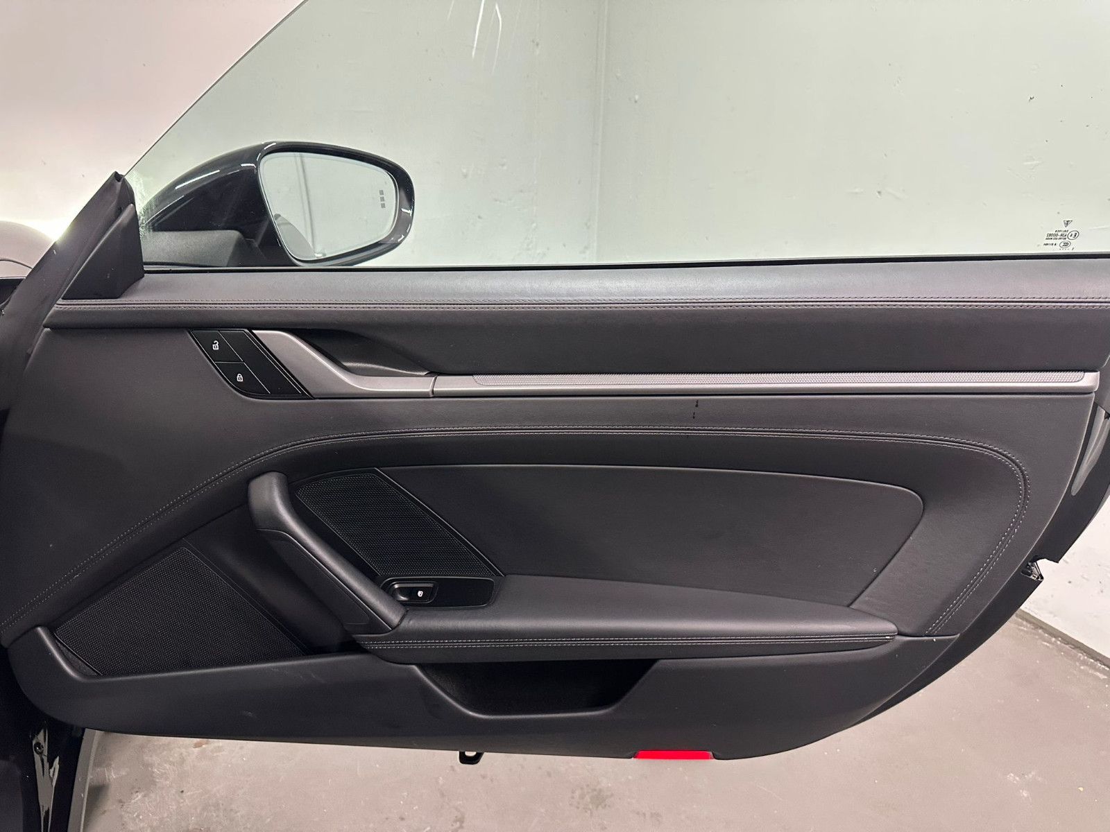 Fahrzeugabbildung Porsche 992 Carrera Cabriolet *SPORT-CHRONO*