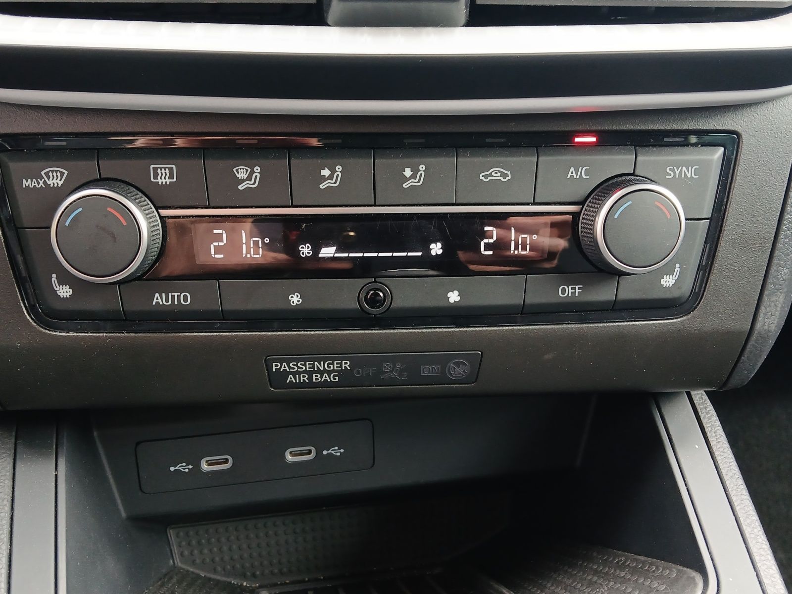 Fahrzeugabbildung SEAT Ibiza TSI Style LED VC GRA RFK SH