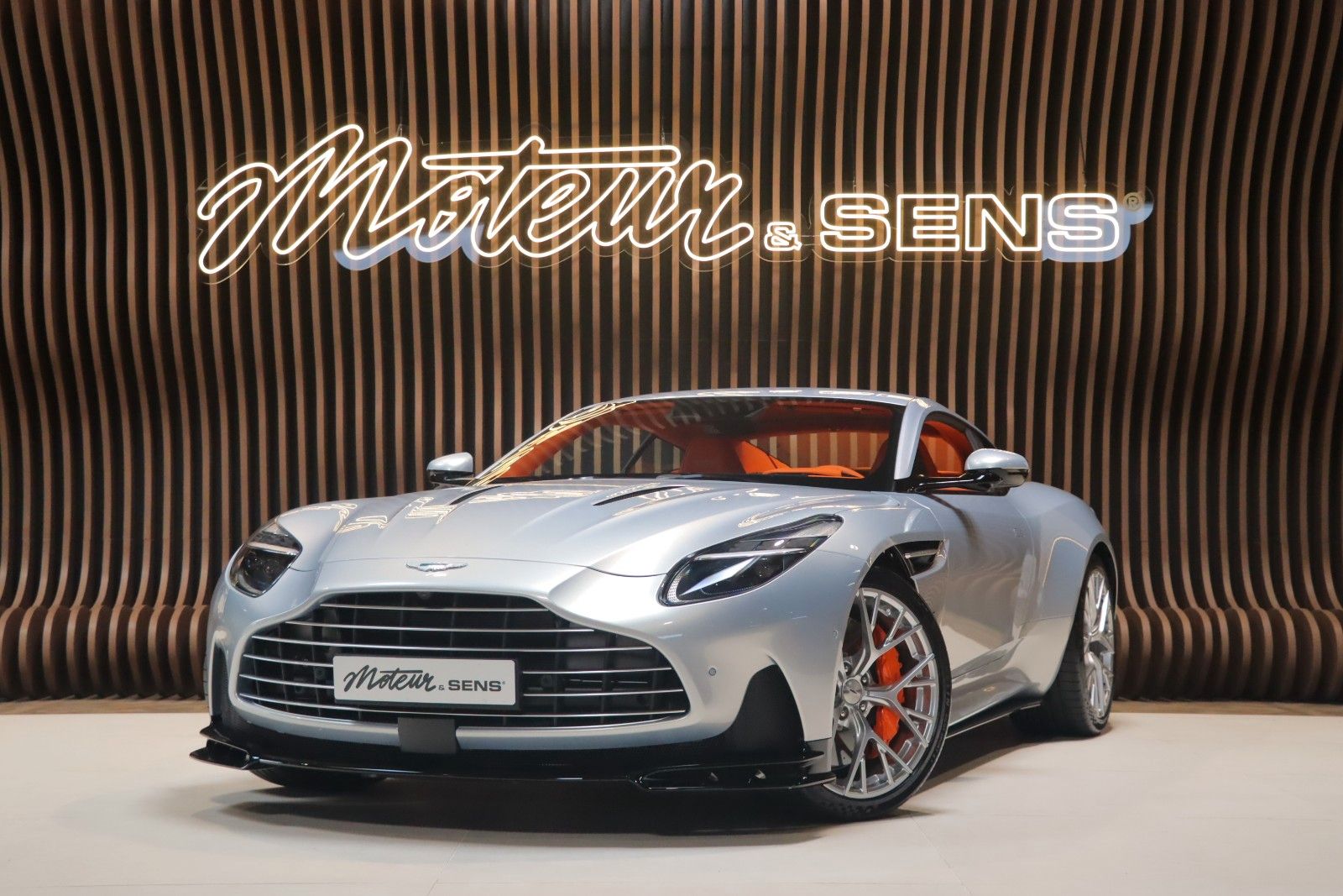 Aston Martin DB12 S 4.0 V8