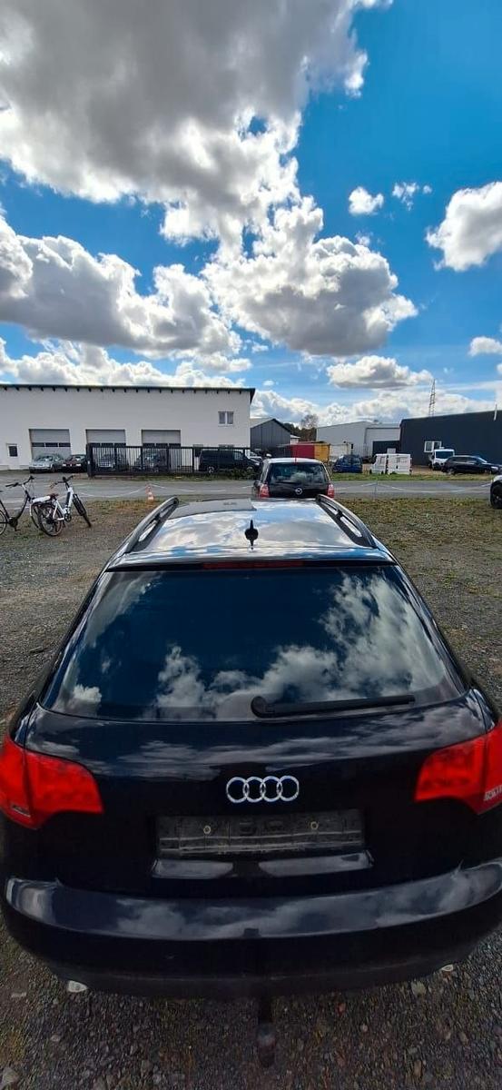 Audi A4 2006 — rear view