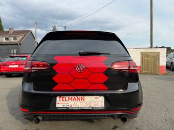 Volkswagen Golf - 5