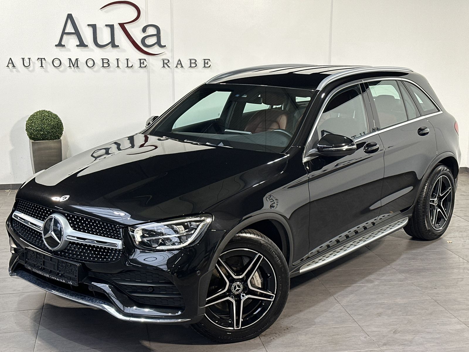Fahrzeugabbildung Mercedes-Benz GLC 200d 4Matic AMG-Line NAV+LED+AHK+19ZO+KAMERA