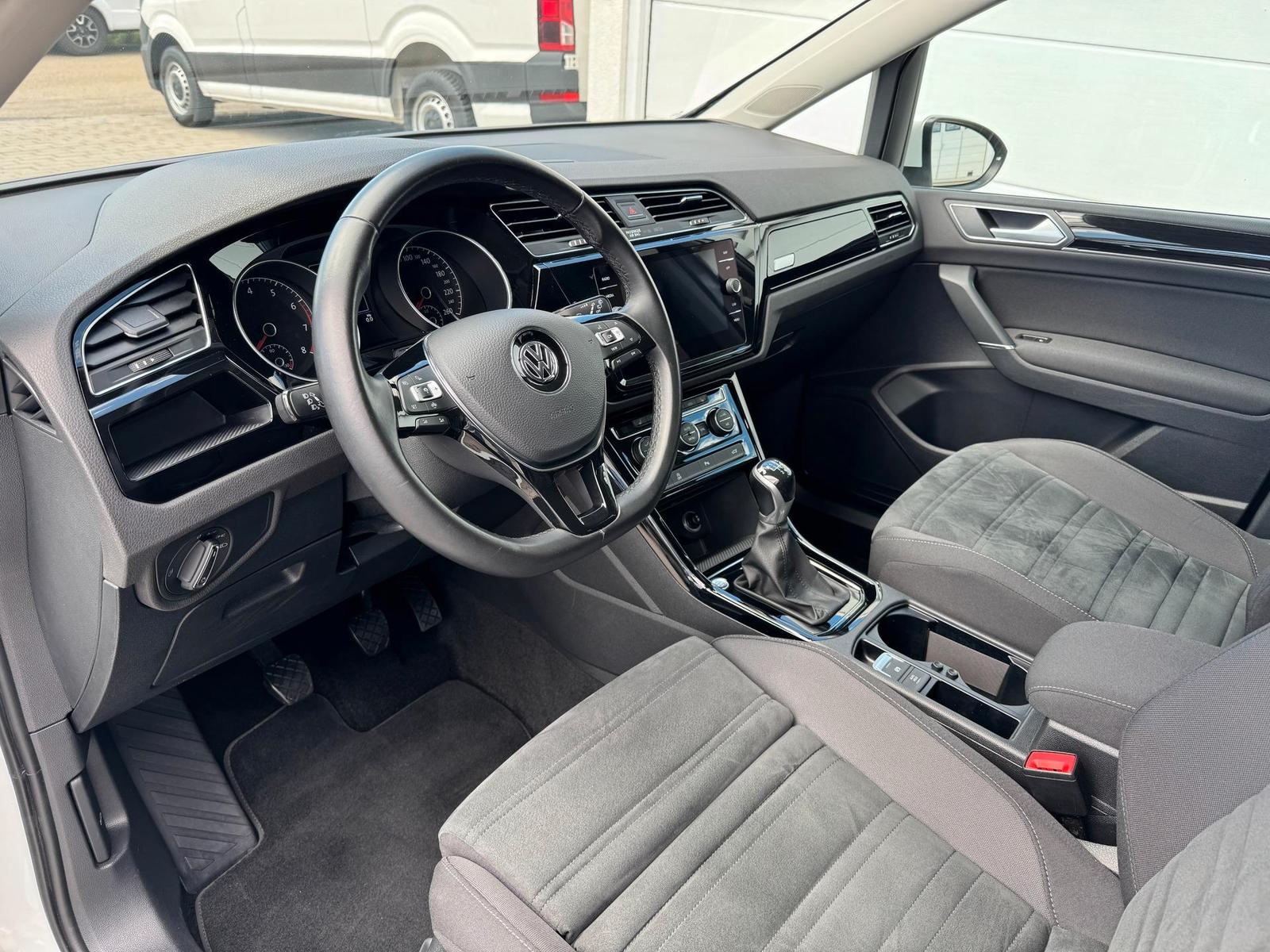 Volkswagen Touran Highline 1.5 TSI ACT OPF LED+NAVI+EasyOpe, миниатюра 14