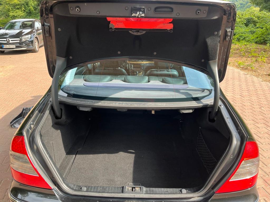 Mercedes-Benz E 280