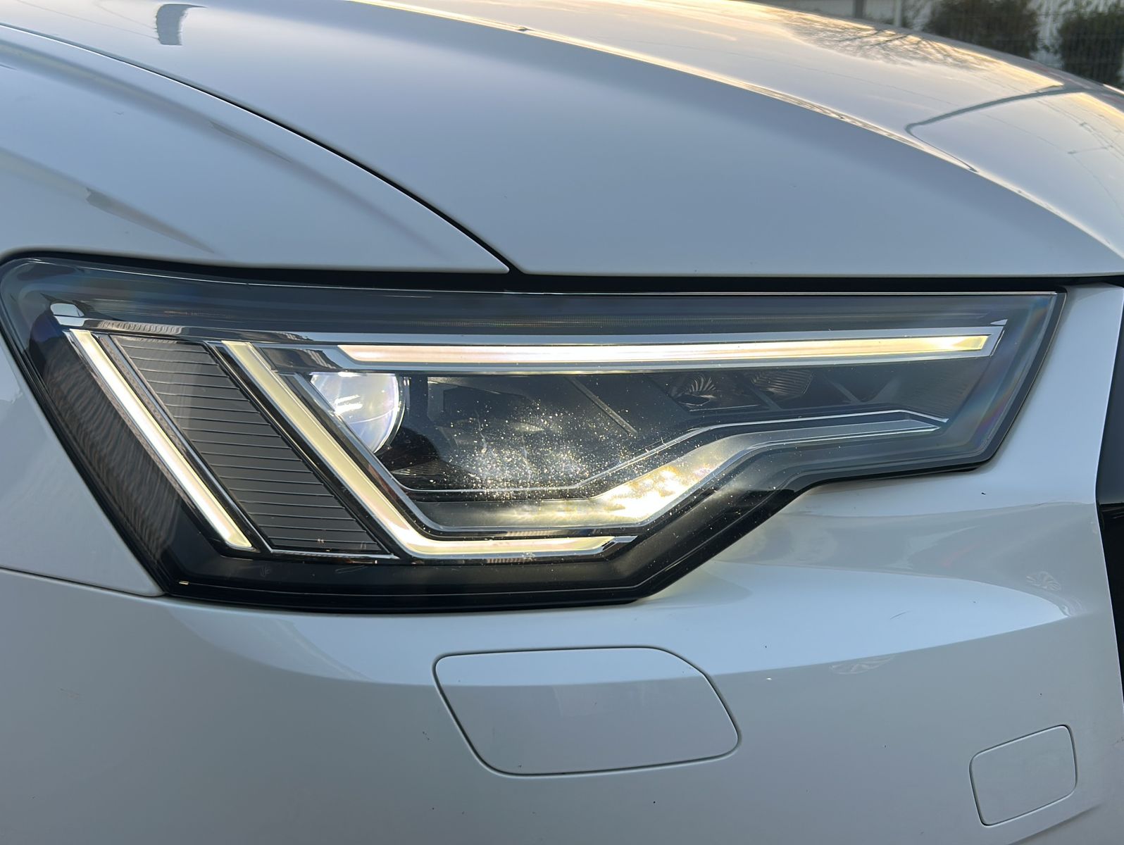 Fahrzeugabbildung Audi A6  Avant 40 TDI design