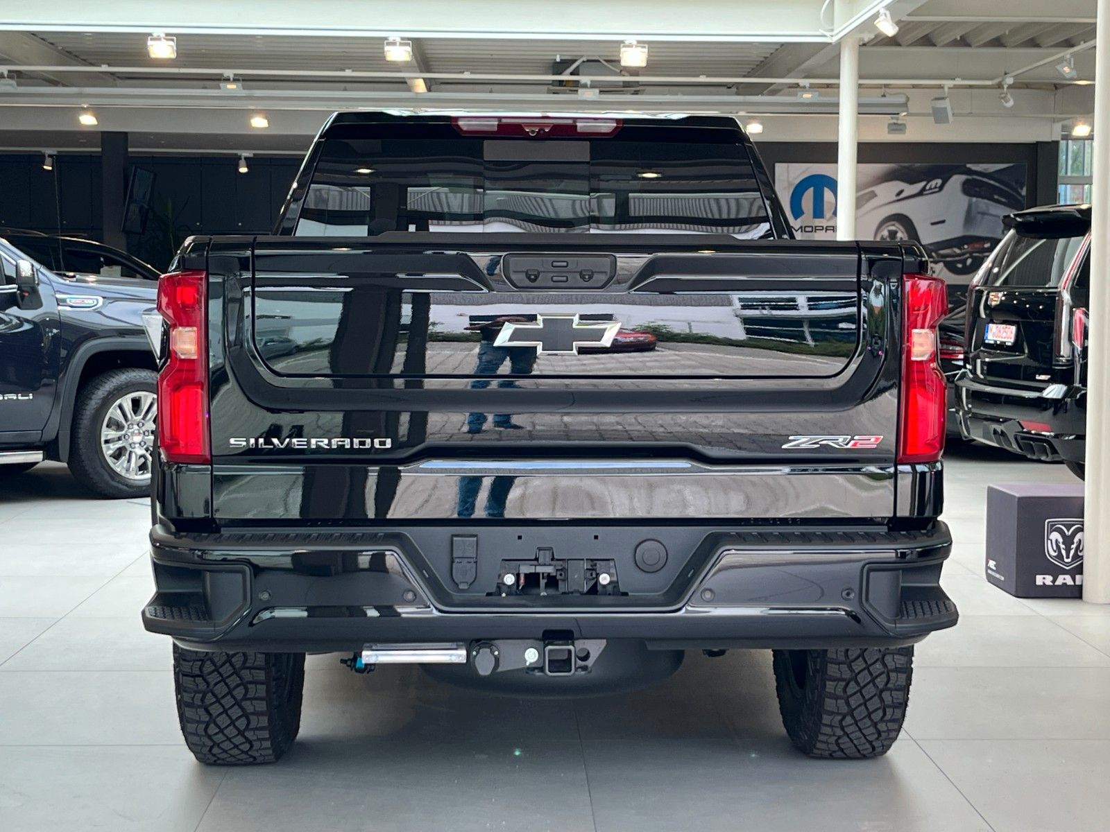 Fahrzeugabbildung Chevrolet Silverado ZR2 V8 6.2*Head-Up*360°*Offroad*AHK