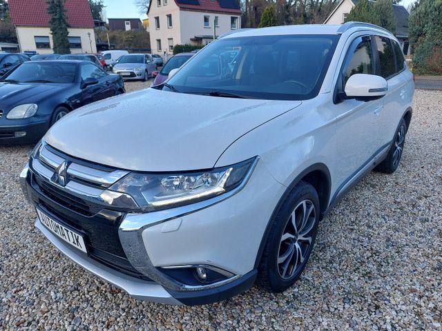 Mitsubishi Outlander Plus 4WD, Navi, Kamera, AHK, Euro6...