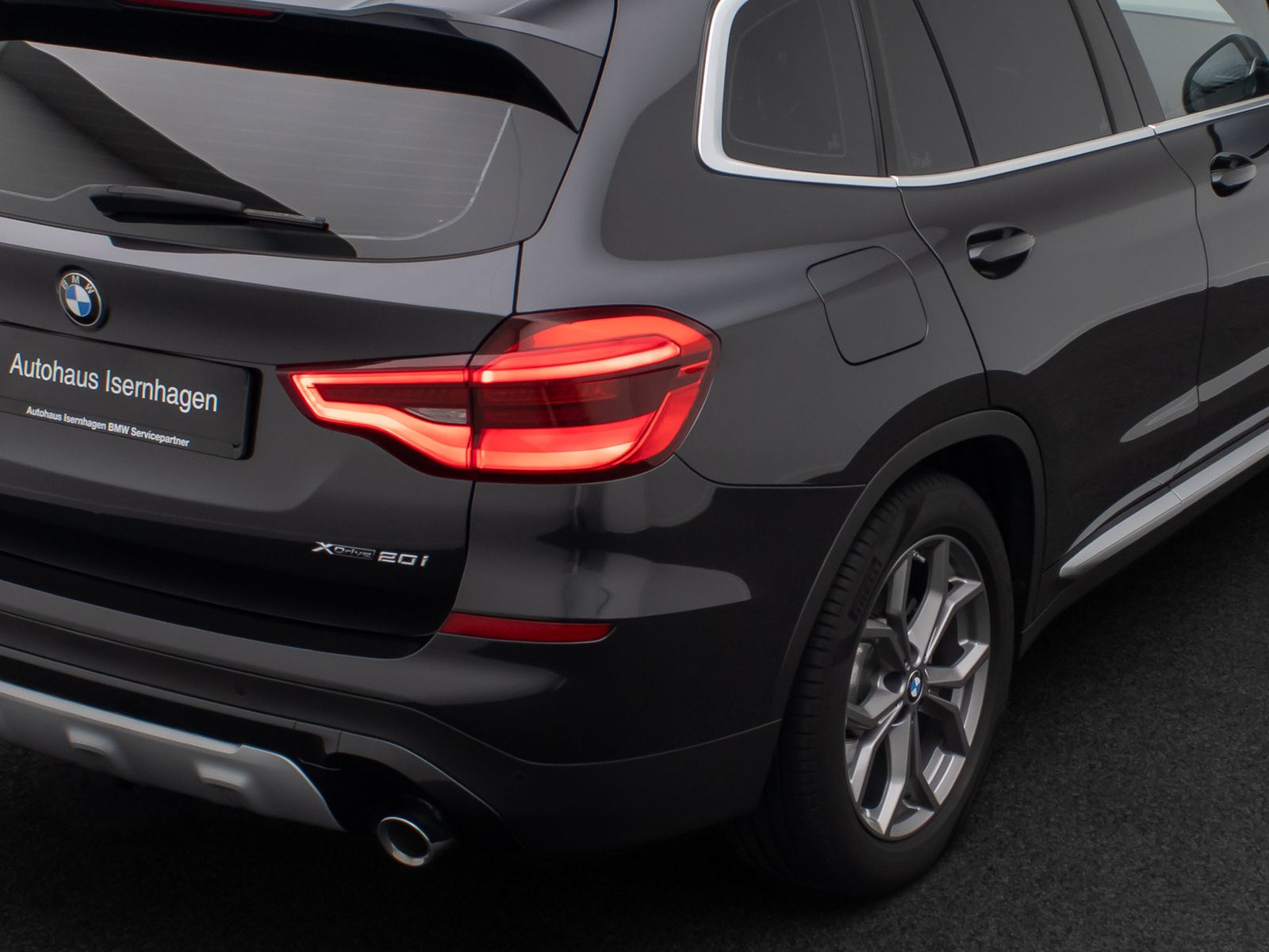 Fahrzeugabbildung BMW X3 xD20i xLine HiFi Geschwindigrege Sport 19Zoll