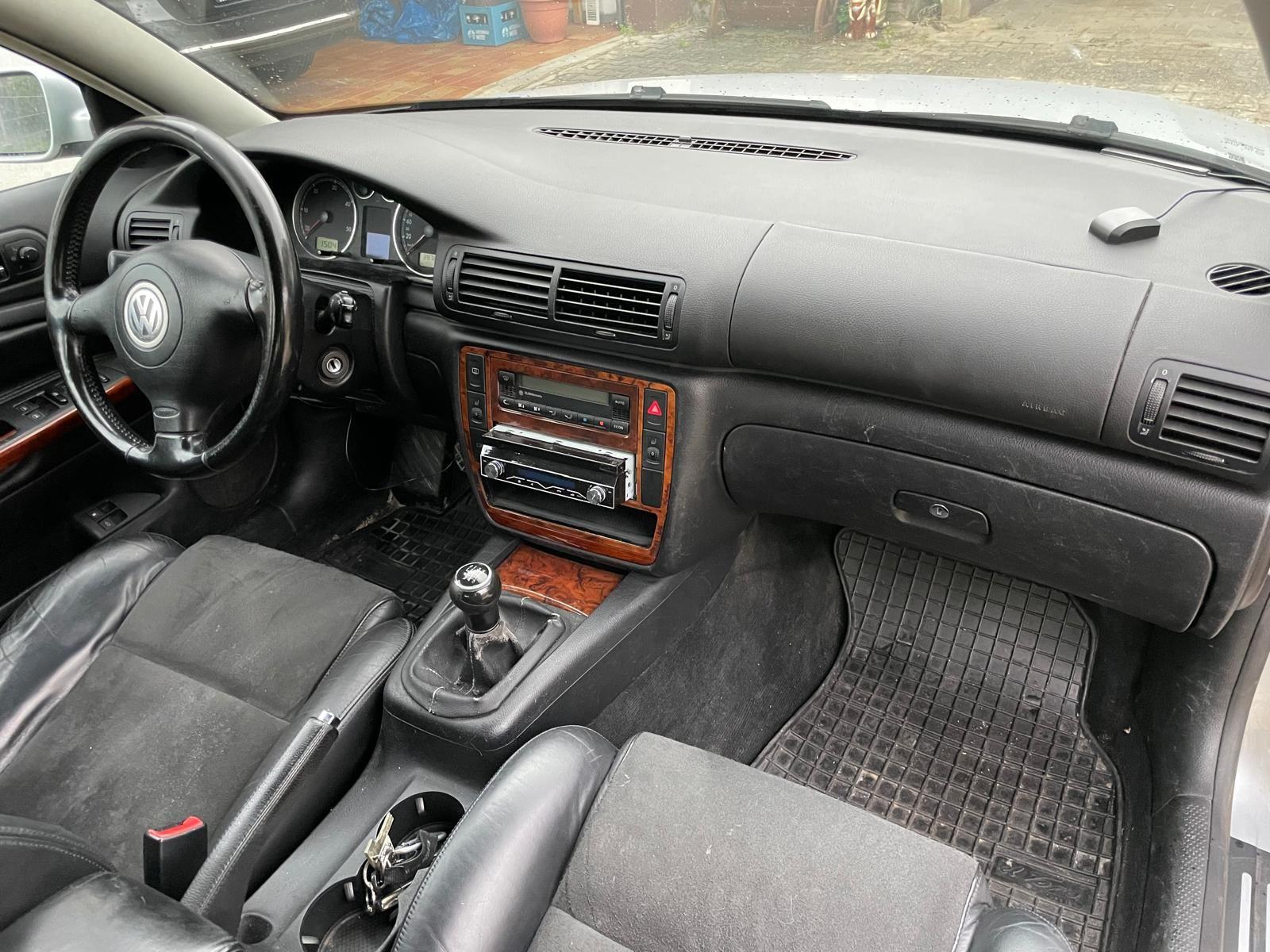Volkswagen Passat 2004 — photo 8