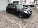 MINI Cooper S JCW Paket, JCW Auspuff+Klappensteuerung - MINI MINI: Schwarz