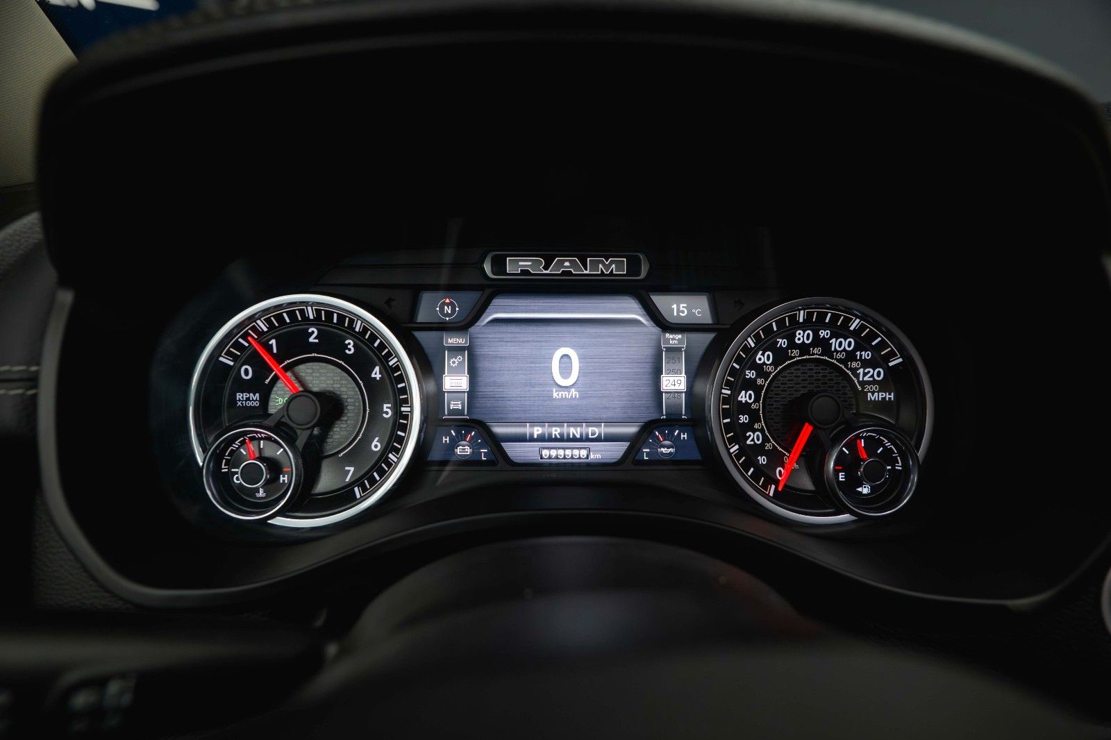 Fahrzeugabbildung Dodge RAM 5.7 V8 HEMI 4x4 LARAMIE PUNISHER *Pano*LED*