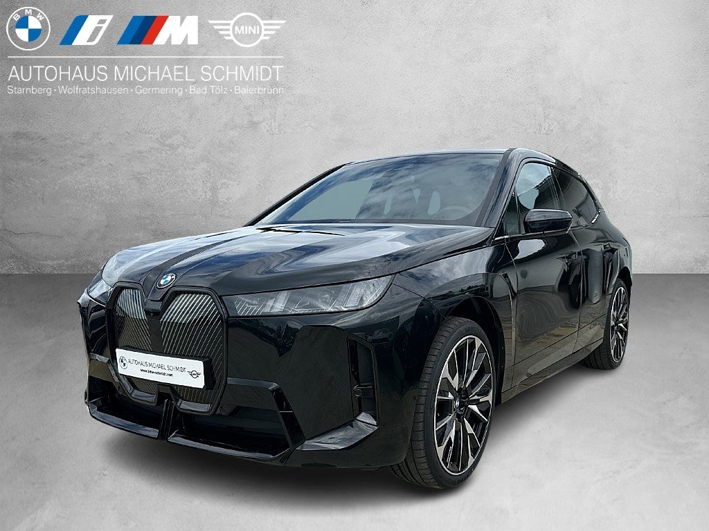 BMW iX xDrive60 // neues Modell // 611km elektrische