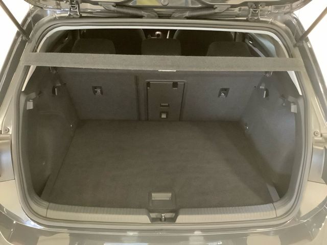 Golf United 1,0  TSI 81 kW  LED, SHZ, Navi, ACC