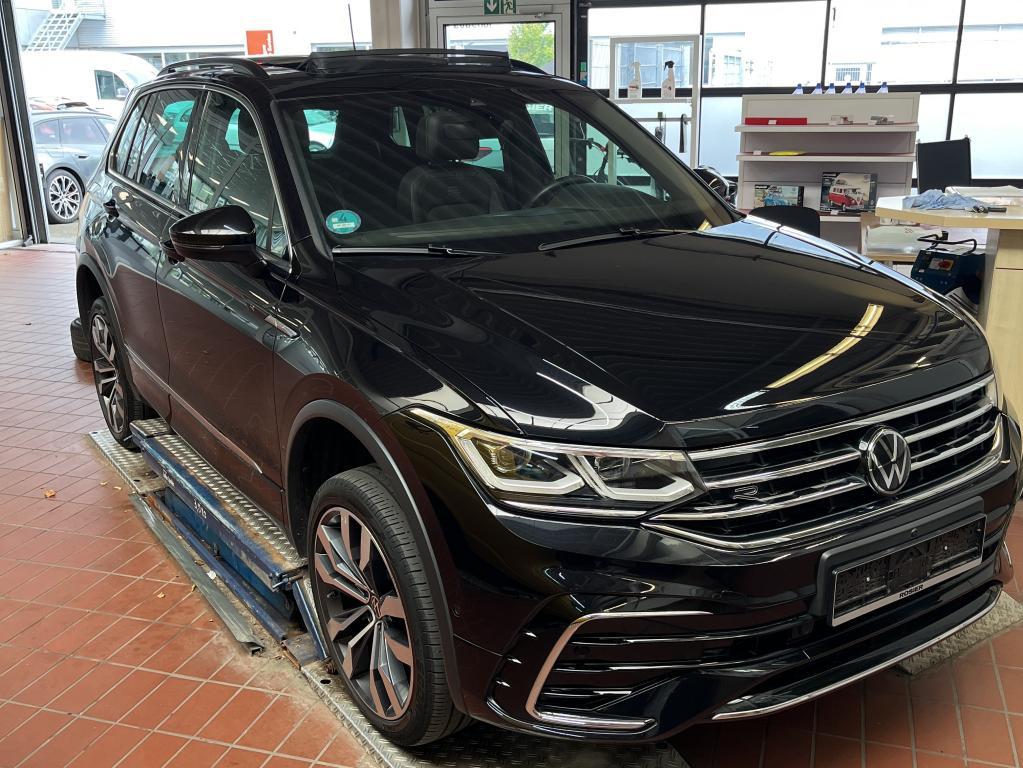 Volkswagen Tiguan R-Line 4Motion IQ-LED Matrix H&K Panorama
