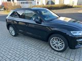 Audi Q5 2.0 TDI 140kW S tronic quattro design design - Audi Q5 design mit Diesel-Antrieb