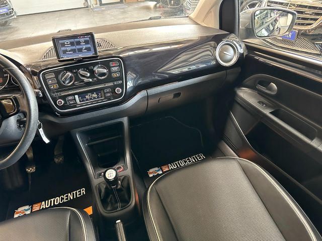 MYAUTOCENTER – Gebraucht- und Jahreswagen mit Werkstattservice in Pfaffenhofen Volkswagen up! black up! *Sitzh.*Navi*Klima*TÜV0428*
