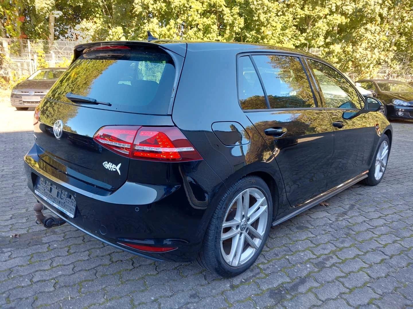 Fahrzeugabbildung Volkswagen Golf GTD 2.0 TDI Leder+Pano+Navi+Kamera+AHK